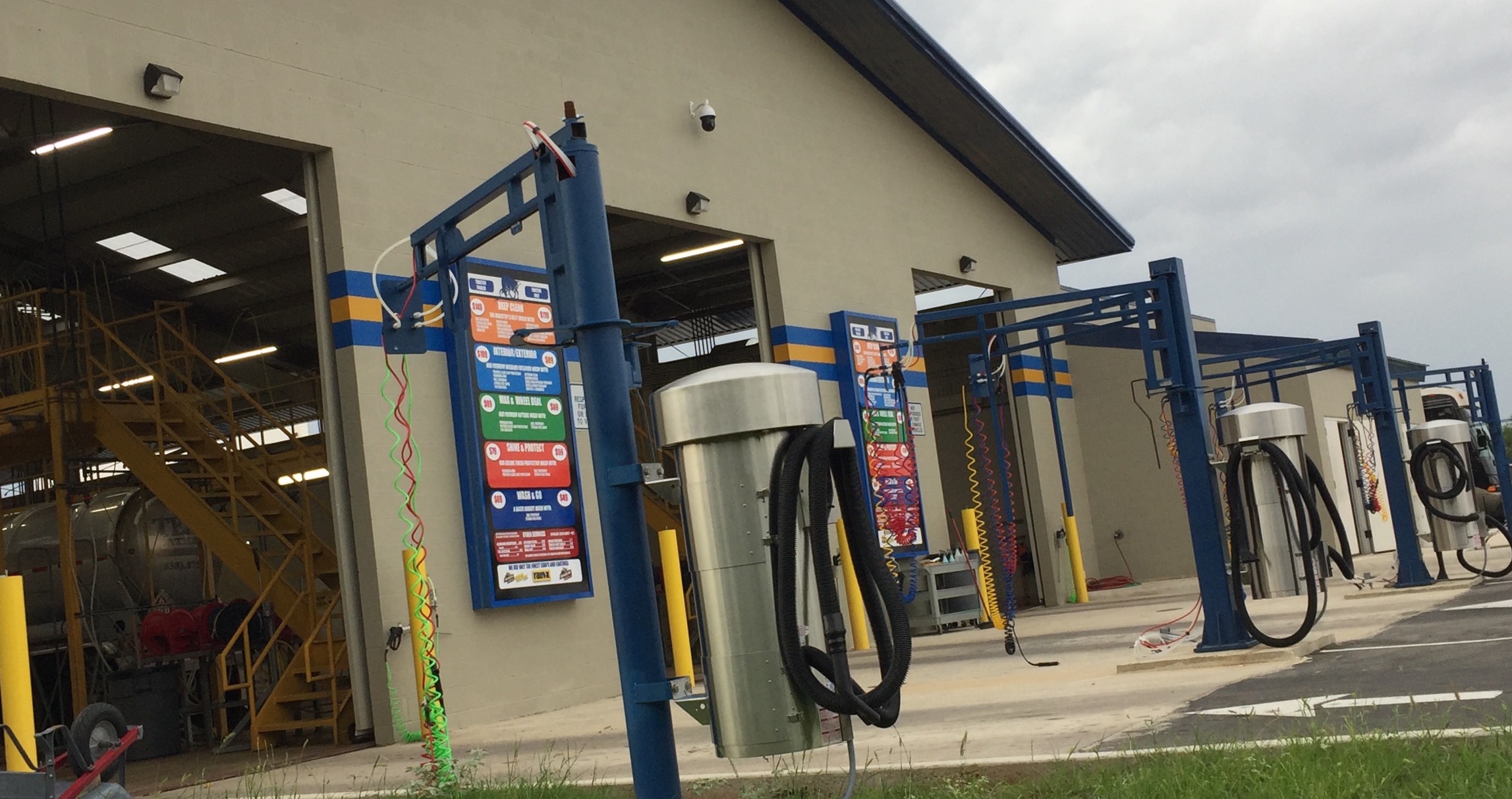 Blue Steer state-of-the-art detail and polish center